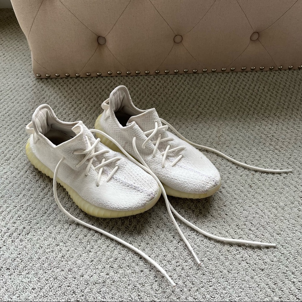 Yeezy Women's Shoes in White and Cream